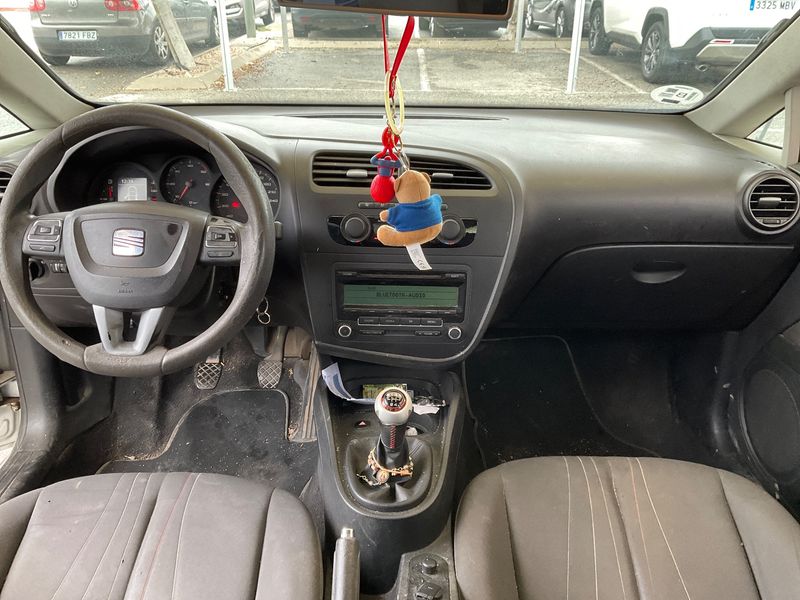 Seat Leon 1.6 TDI Reference Copa 2011 – снимка 17
