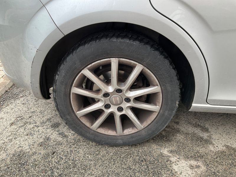 Seat Leon 1.6 TDI Reference Copa 2011 – снимка 9