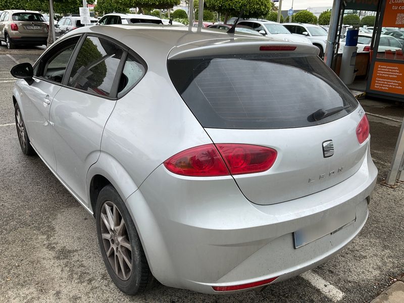Seat Leon 1.6 TDI Reference Copa 2011 – снимка 6