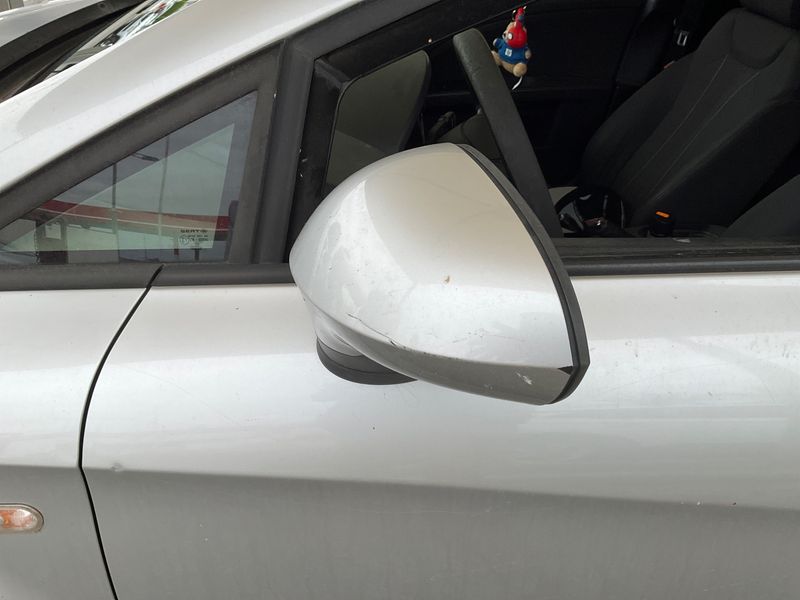 Seat Leon 1.6 TDI Reference Copa 2011 – снимка 25