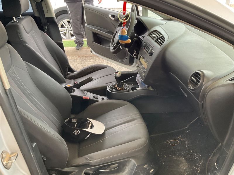 Seat Leon 1.6 TDI Reference Copa 2011 – снимка 16