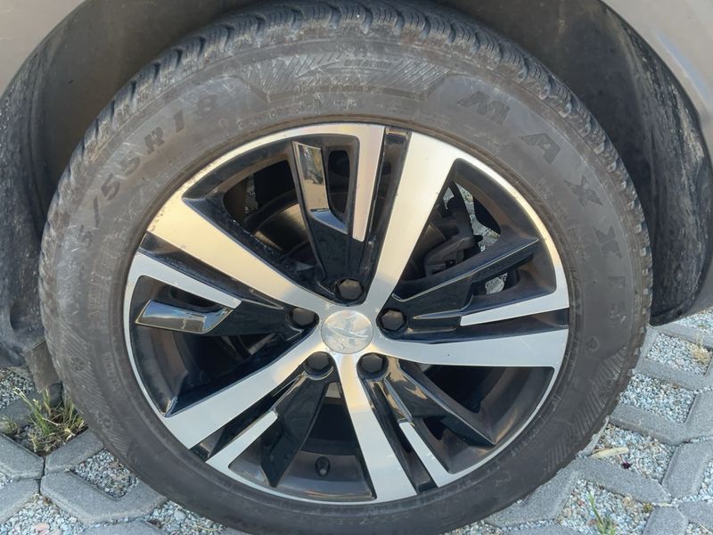 Peugeot 3008 1.5 Blue-HDi GT 2022 – снимка 5