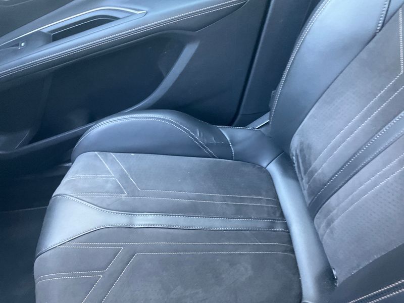 Peugeot 3008 1.5 Blue-HDi GT 2022 – снимка 23