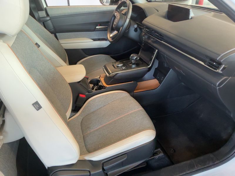 Mazda MX-30 e-Skyactiv 107 kW Advantage 2022 – снимка 17