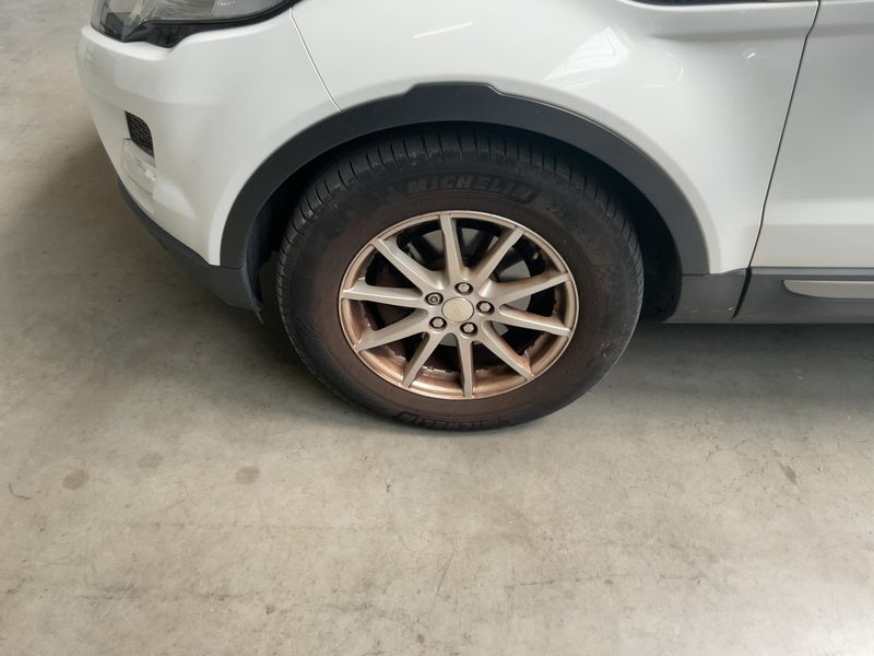 Land Rover Evoque 2.2 Td4 Pure 2013 – снимка 3