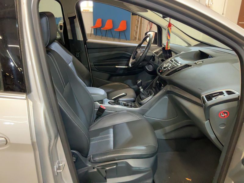 Ford Grand C-Max 1.0 EcoBoost Titanium 2014 – снимка 16