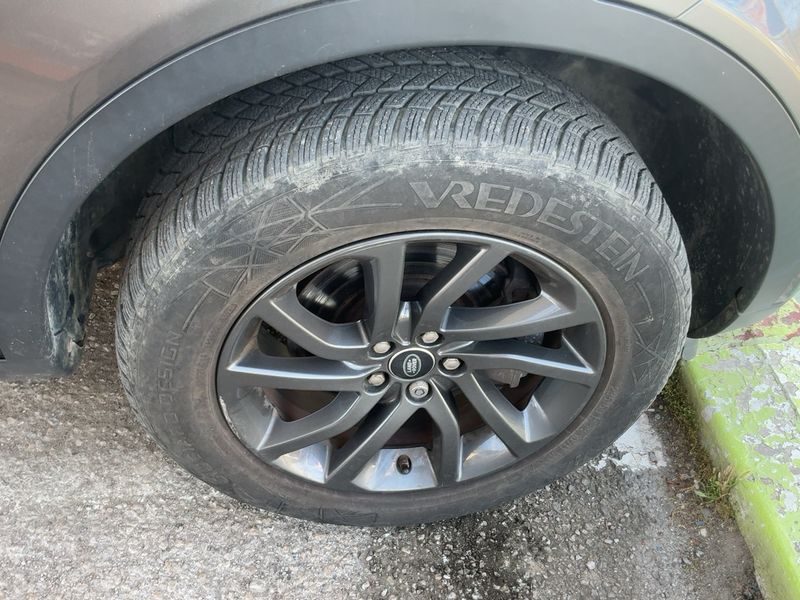 Land Rover Discovery Sport 2.0 Td4 SE AWD 2017 – снимка 11