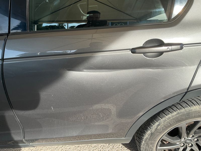 Land Rover Discovery Sport 2.0 Td4 SE AWD 2017 – снимка 25