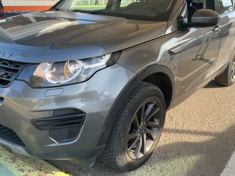 Land Rover Discovery Sport 2.0 Td4 SE AWD 2017 – снимка 2