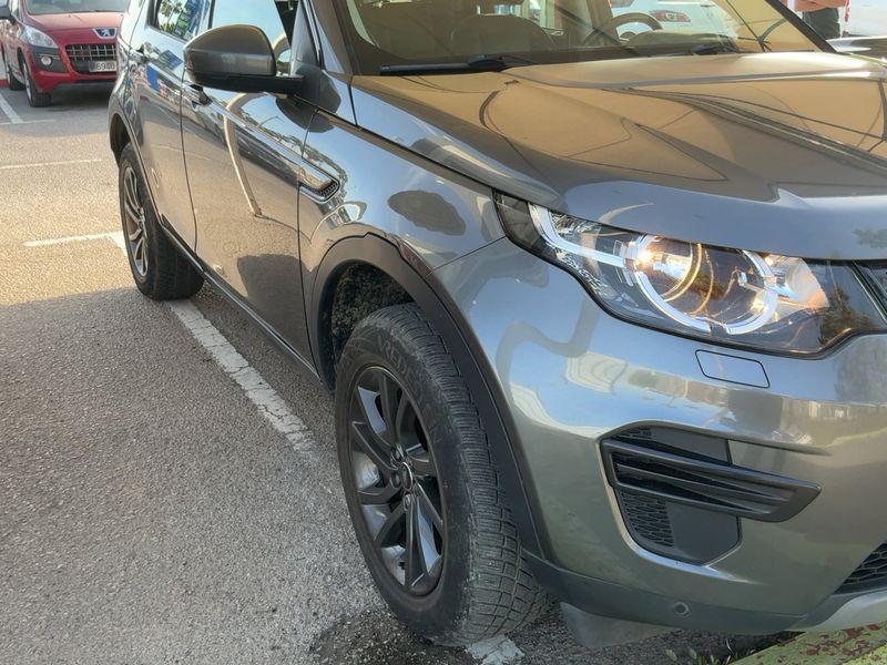 Land Rover Discovery Sport 2.0 Td4 SE AWD 2017 – снимка 12