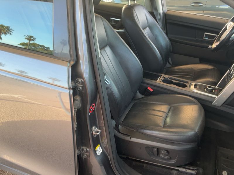 Land Rover Discovery Sport 2.0 Td4 SE AWD 2017 – снимка 16