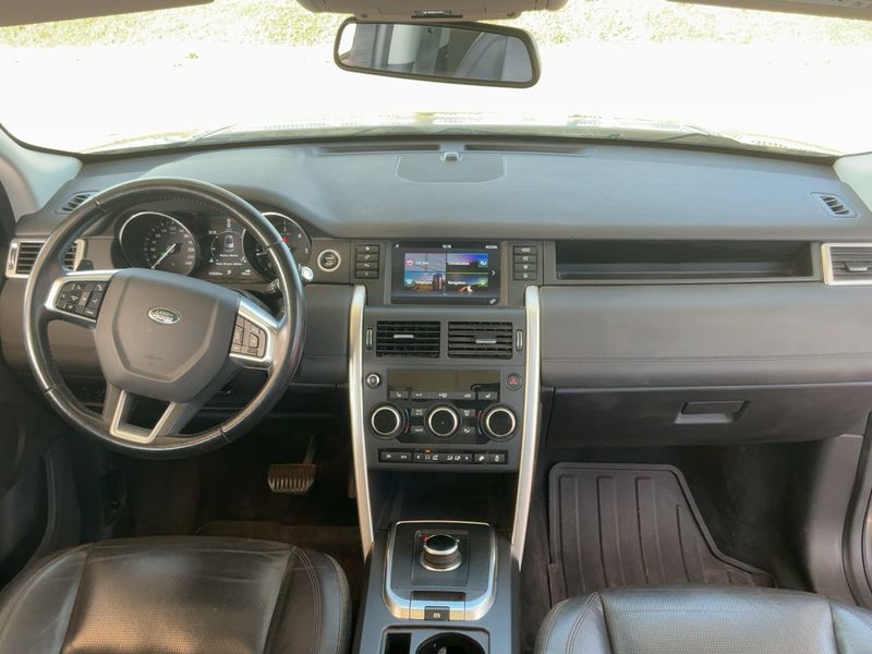 Land Rover Discovery Sport 2.0 Td4 SE AWD 2017 – снимка 17