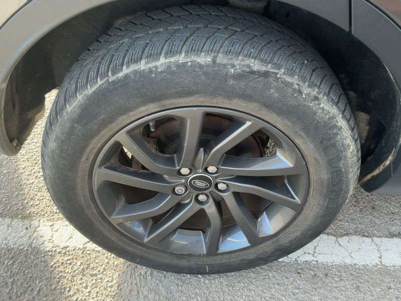 Land Rover Discovery Sport 2.0 Td4 SE AWD 2017 – снимка 9