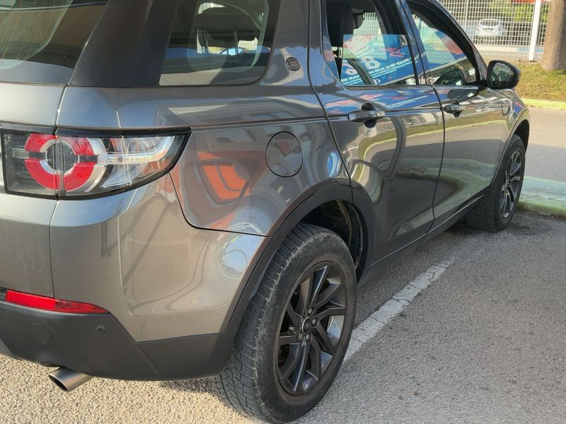Land Rover Discovery Sport 2.0 Td4 SE AWD 2017 – снимка 8