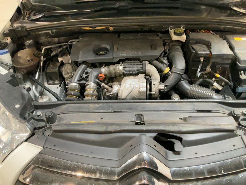 Citroen DS4 1.6 e-HDi Chic 2014 – снимка 44