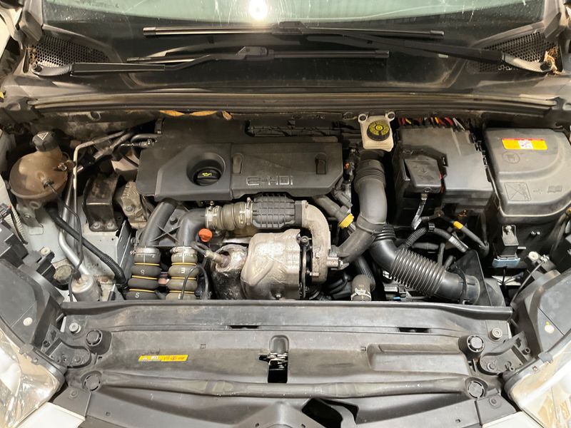 Citroen DS4 1.6 e-HDi Chic 2014 – снимка 43