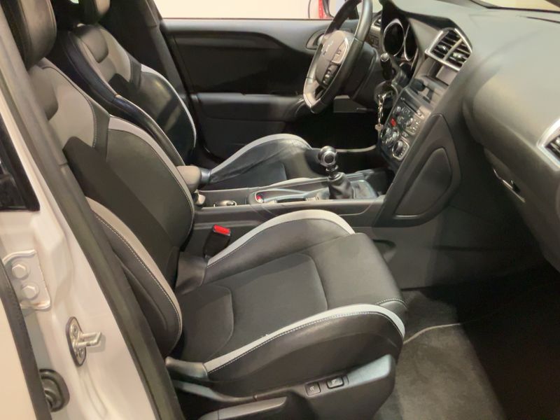 Citroen DS4 1.6 e-HDi Chic 2014 – снимка 16
