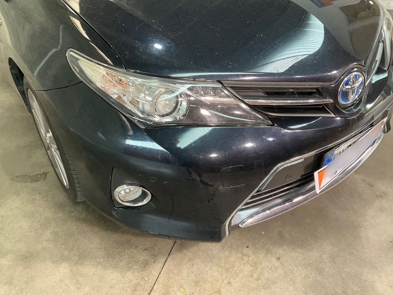 Toyota Auris Touring Sports 1.8 Hybrid Active 2014 – снимка 23