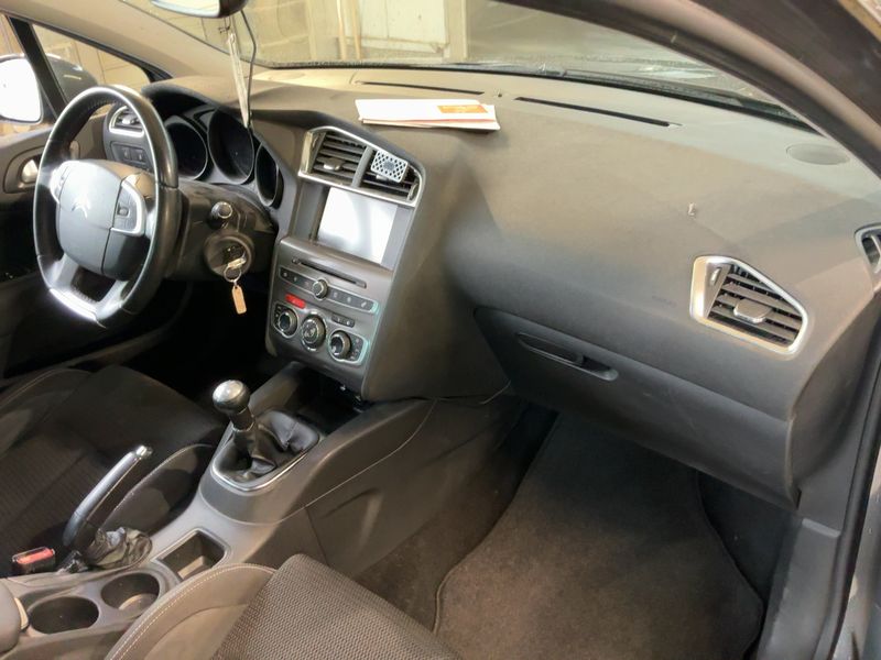 Citroen C4 1.2 e-THP Millenium Business 2017 – снимка 17