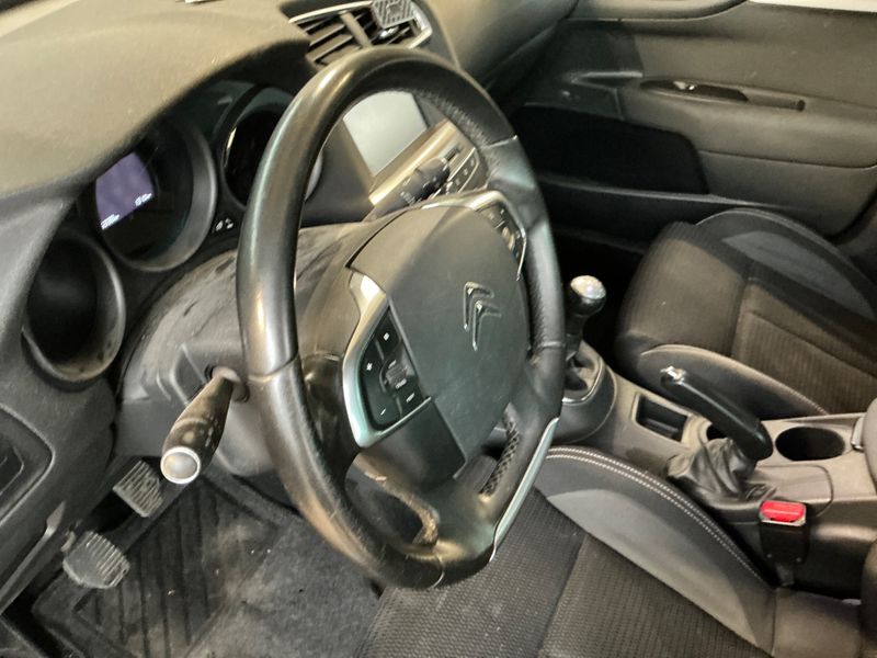 Citroen C4 1.2 e-THP Millenium Business 2017 – снимка 24