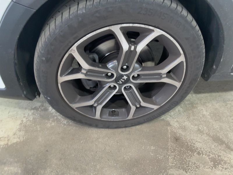 Kia XCeed 1.5 TGDI Spirit 2021 – снимка 3