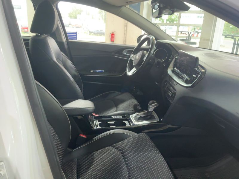 Kia XCeed 1.5 TGDI Spirit 2021 – снимка 16