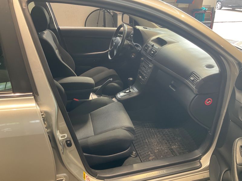 Toyota Avensis 2.0 Sol 2005 – снимка 3