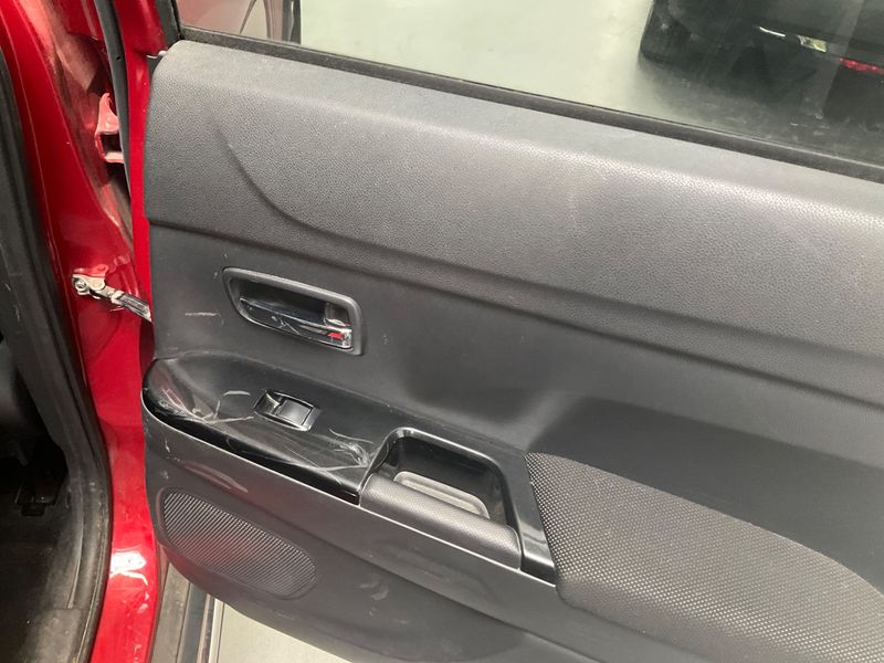 Peugeot 4008 1.8 HDi 2013 – снимка 25