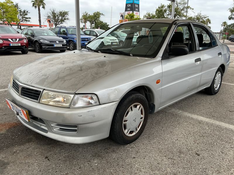 Mitsubishi Lancer 1.3 GL 1300 1998 – снимка 1