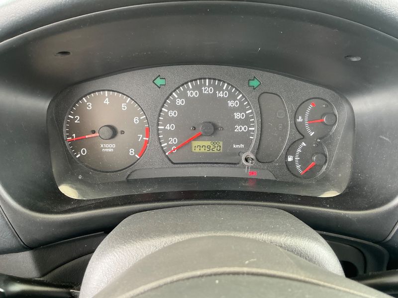 Mitsubishi Lancer 1.3 GL 1300 1998 – снимка 4