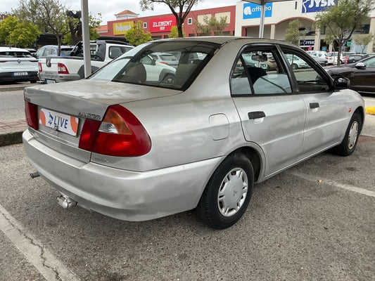 Mitsubishi Lancer 1.3 GL 1300 1998 – снимка 2