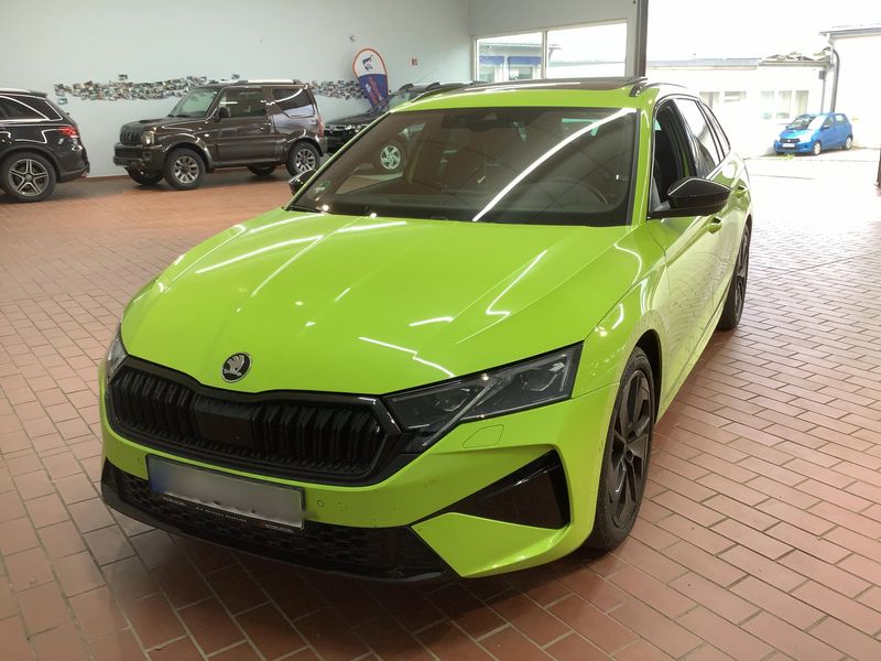 Skoda Octavia 2.0 TSI RS 2025 – снимка 1