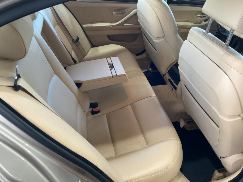BMW 5er 528i 2014 – снимка 19