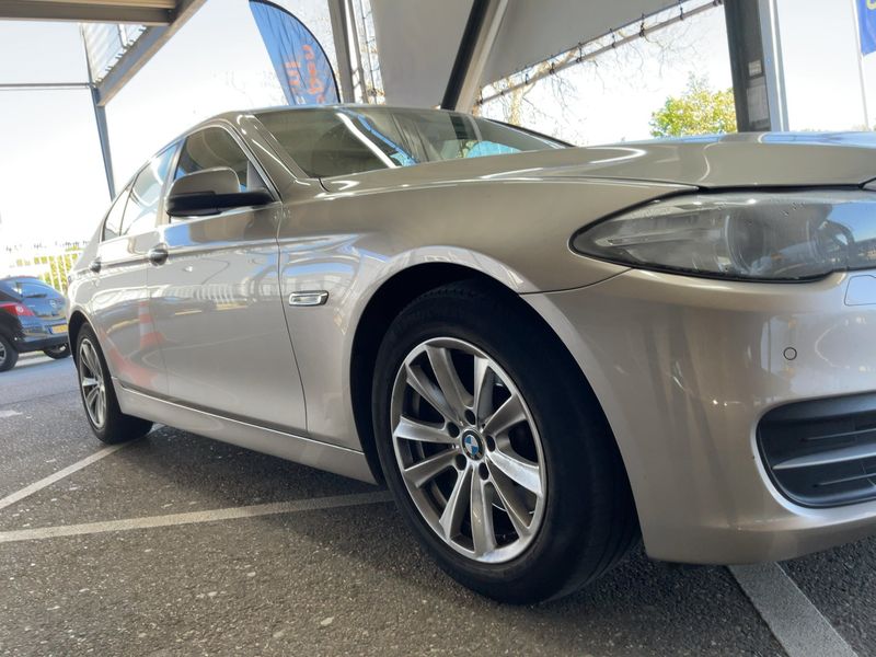 BMW 5er 528i 2014 – снимка 12