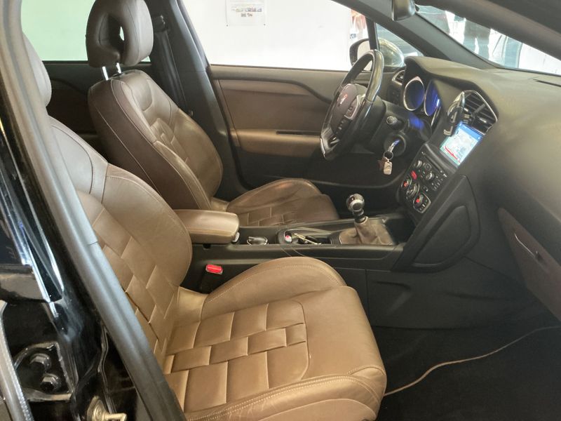 Citroen DS4 2.0 HDi SportChic 2011 – снимка 3