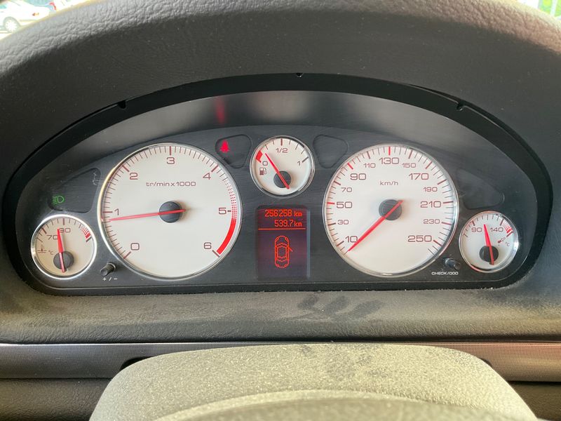 Peugeot 407 2.0 HDi Sport 2008 – снимка 4