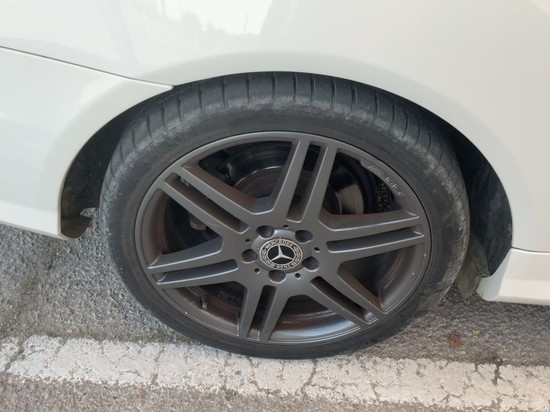 Mercedes-Benz E-Klasse E 250 CGI BlueEfficiency Avantgarde 2010 – снимка 9