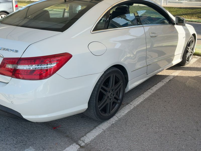 Mercedes-Benz E-Klasse E 250 CGI BlueEfficiency Avantgarde 2010 – снимка 8