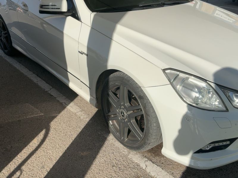 Mercedes-Benz E-Klasse E 250 CGI BlueEfficiency Avantgarde 2010 – снимка 12