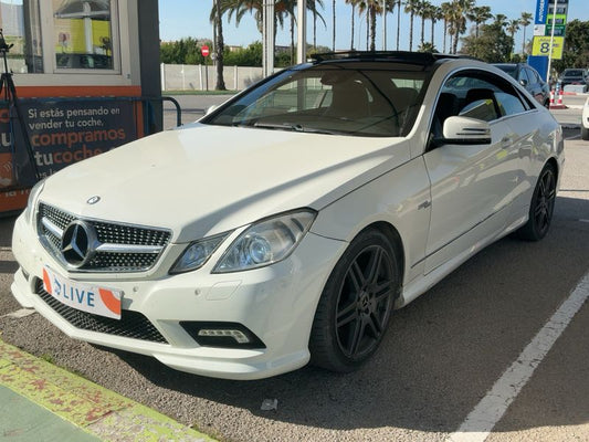 Mercedes-Benz E-Klasse E 250 CGI BlueEfficiency Avantgarde 2010 – снимка 1