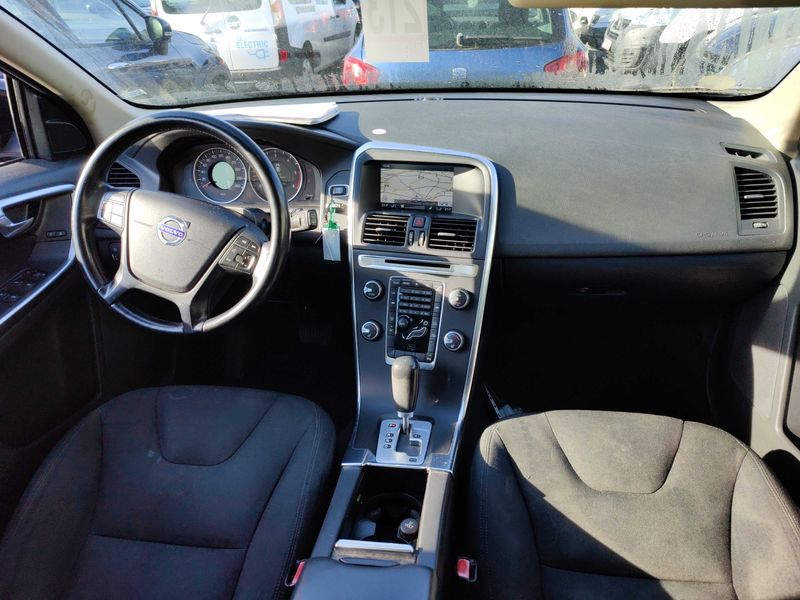 Volvo XC60 2.0 D4 Kinetic 2WD 2012 – снимка 11