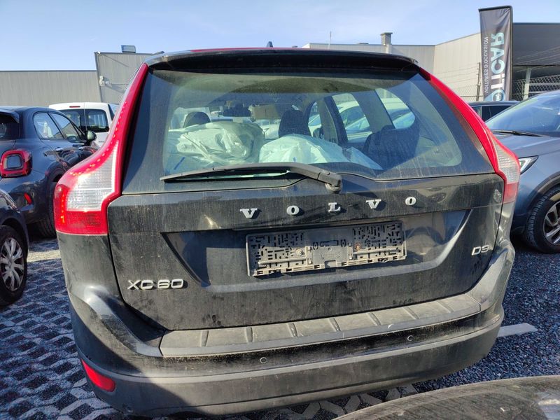 Volvo XC60 2.0 D4 Kinetic 2WD 2012 – снимка 4