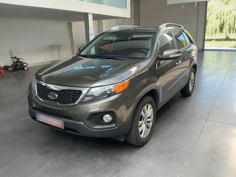 Kia Sorento 2.0 CRDi Concept 2WD 2011 – снимка 2