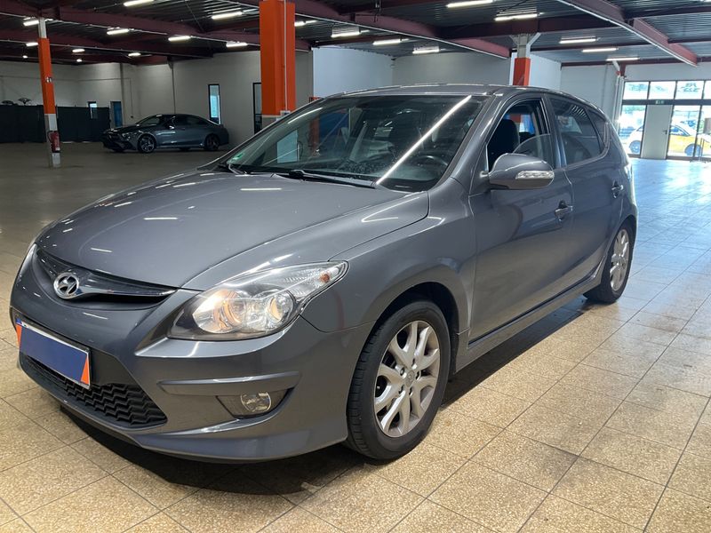 Hyundai i30 1.6 CRDi Edition 20 2011 – снимка 1