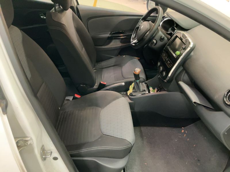 Renault Clio 0.9 Energy Dynamique 2012 – снимка 16