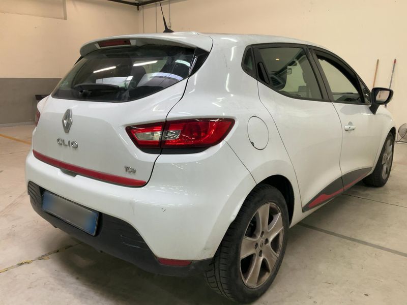 Renault Clio 0.9 Energy Dynamique 2012 – снимка 8