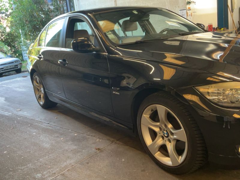 BMW 3er 320d xDrive Edition Luxe 2011 – снимка 8