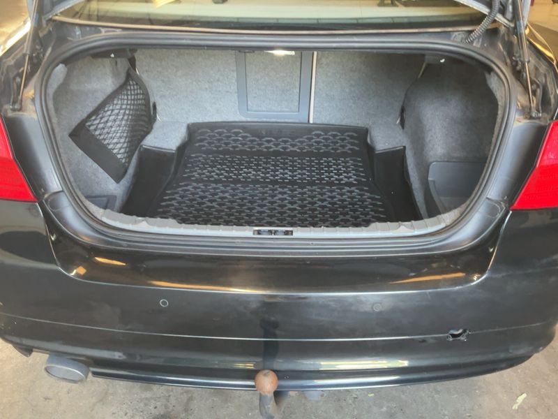 BMW 3er 320d xDrive Edition Luxe 2011 – снимка 10