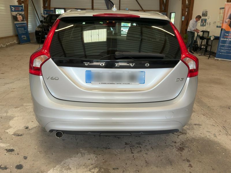 Volvo V60 2.0 D3 Summum 2016 – снимка 7
