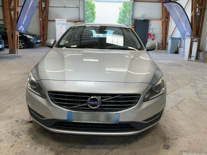 Volvo V60 2.0 D3 Summum 2016 – снимка 14